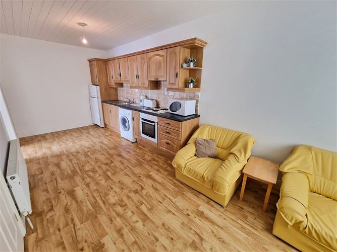 No. 1, 2 & 3 Powers Apartments, Kilrush Road, Kildysart, Co. Clare