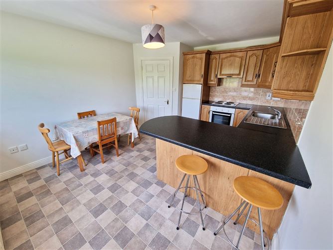 No. 1, 2 & 3 Powers Apartments, Kilrush Road, Kildysart, Co. Clare