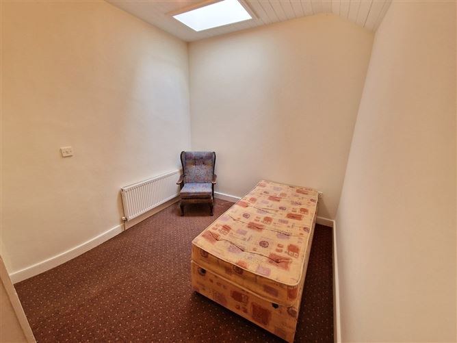 No. 1, 2 & 3 Powers Apartments, Kilrush Road, Kildysart, Co. Clare