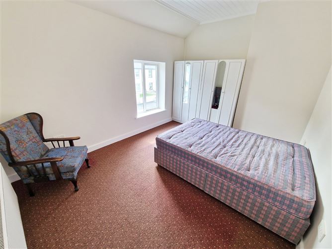 No. 1, 2 & 3 Powers Apartments, Kilrush Road, Kildysart, Co. Clare