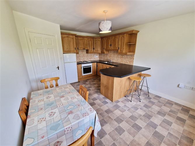 No. 1, 2 & 3 Powers Apartments, Kilrush Road, Kildysart, Co. Clare