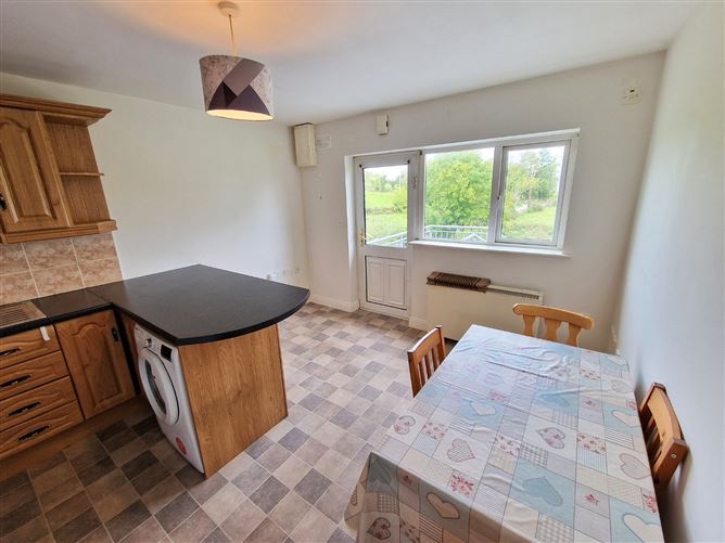 No. 1, 2 & 3 Powers Apartments, Kilrush Road, Kildysart, Co. Clare