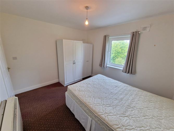 No. 1, 2 & 3 Powers Apartments, Kilrush Road, Kildysart, Co. Clare