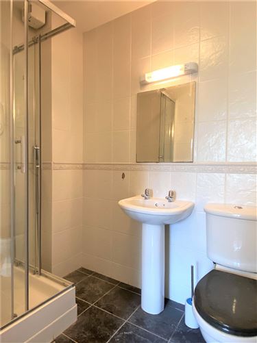 18 Roscam House, Roscaoin, Galway