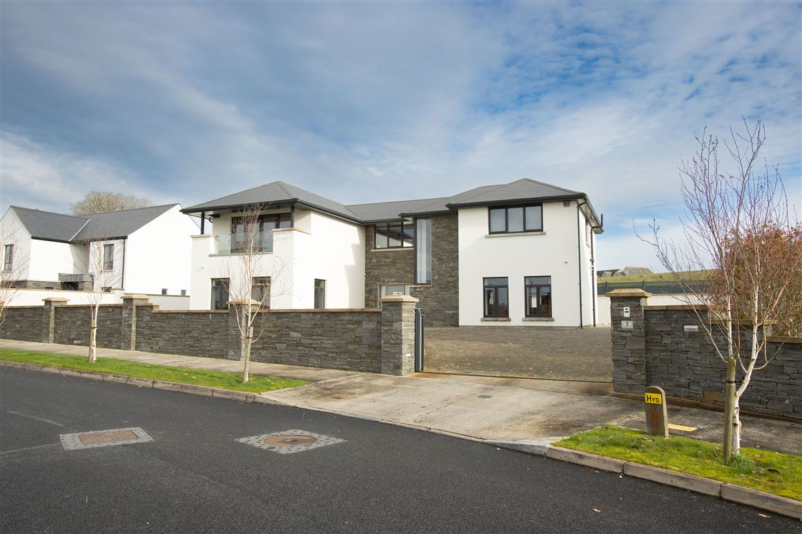 1 Hamilton Green, The Rock Road, Blackrock, Louth