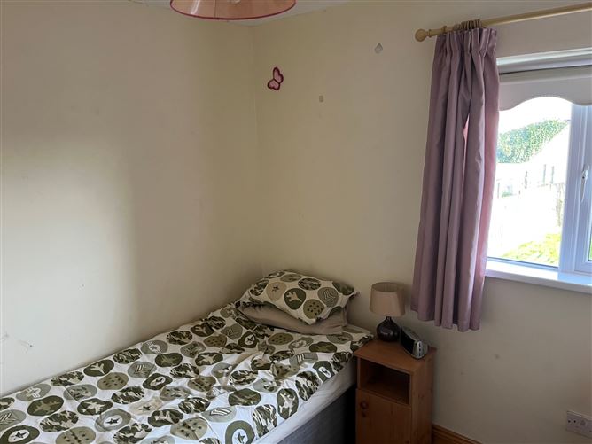 12 Canon Hayes Park, Tipperary, Co. Tipperary