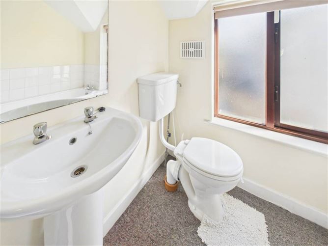 Photo 21 of 28 — 9 Priory Court, Athy, County Kildare