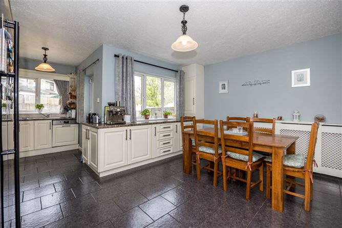 Photo 12 of 31 — 94 Ashcroft, Raheny, Dublin 5