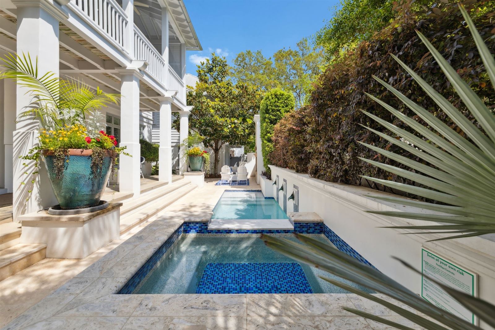 Photo 1 of 10 — Courtyard Bloom,Alys Beach,Florida,USA