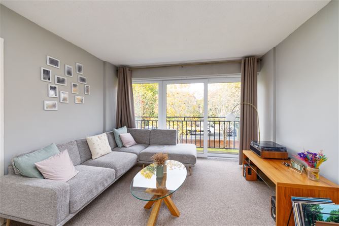 Photo 3 of 13 — 5 Clonmore Court, Glasnevin, Dublin 9