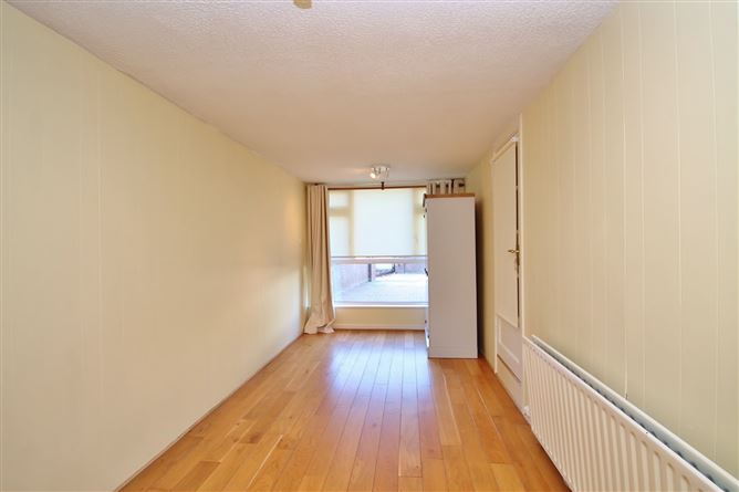 37 Kilmashogue Drive, Greenpark, Dublin 12.