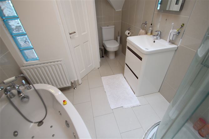 Firview, Shanagraigue, Carrigaline, Cork