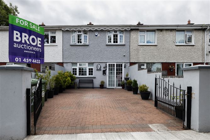 27 Lealand Avenue , Clondalkin,   Dublin 22