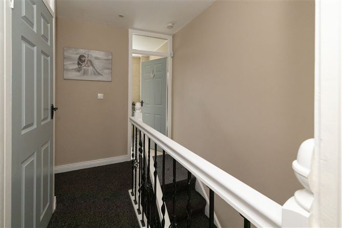 27 Lealand Avenue , Clondalkin,   Dublin 22