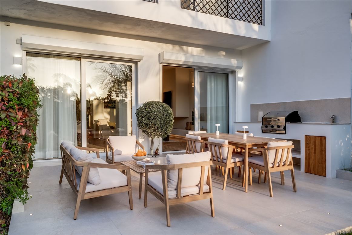 {name:Malaga, codeiso:MA}, Marbella, Nueva Andalucia, Los Potros, Spain - COSTA-01332P