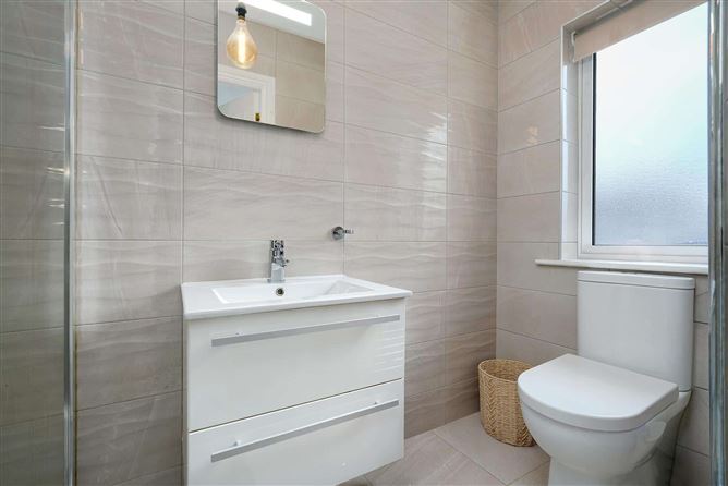 7 The Close, Earls Court, Kill, Co. Kildare