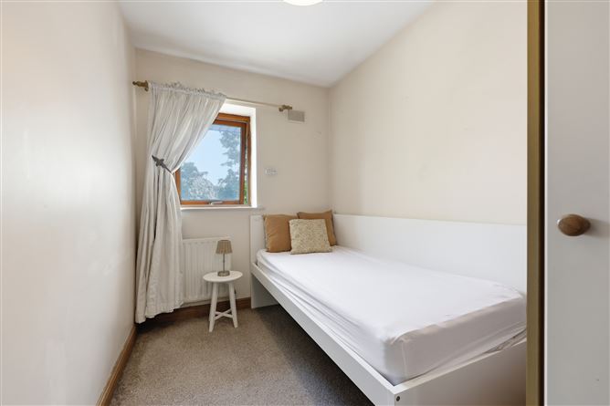 Photo 9 of 13 — 3 Ashleigh Court, Castleknock, Dublin 15
