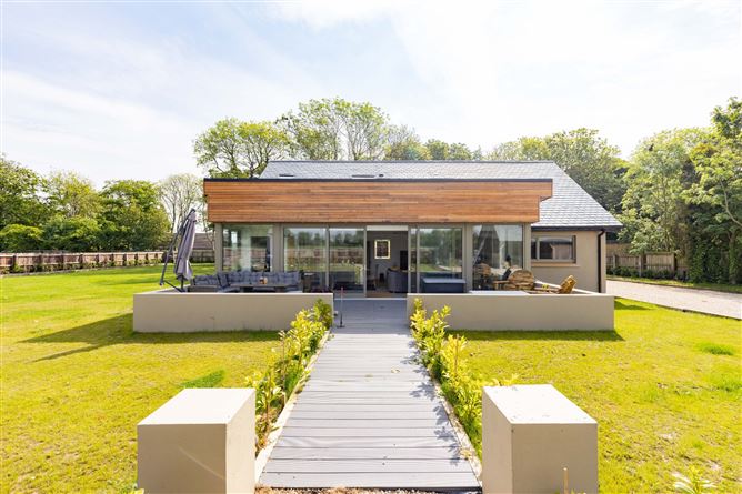 Woodside Cottage, Macetown, Tara, Co. Meath