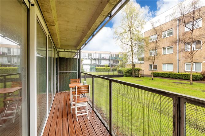 92 Griffith Hall, Drumcondra, Dublin 9