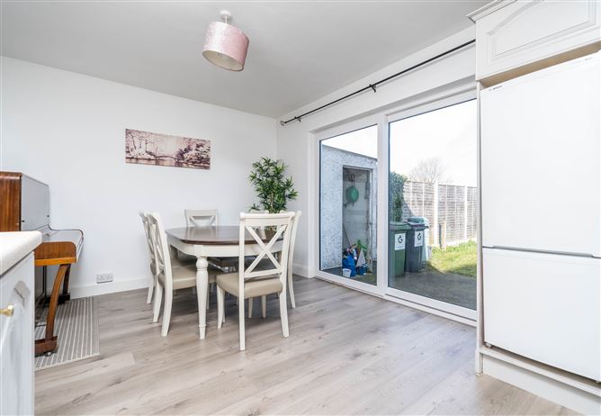 25 Shanliss Walk, Santry, Dublin 9