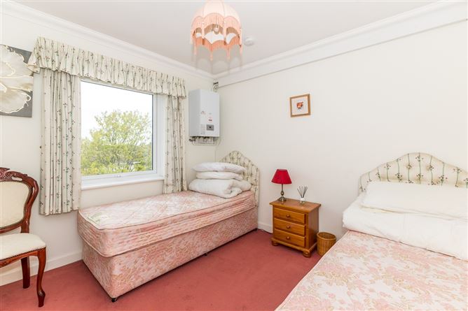 5 Mariners Court, Sutton,   Dublin 13