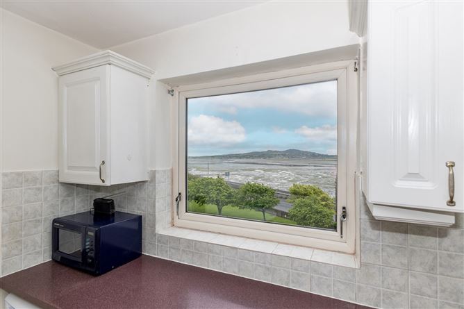 5 Mariners Court, Sutton,   Dublin 13