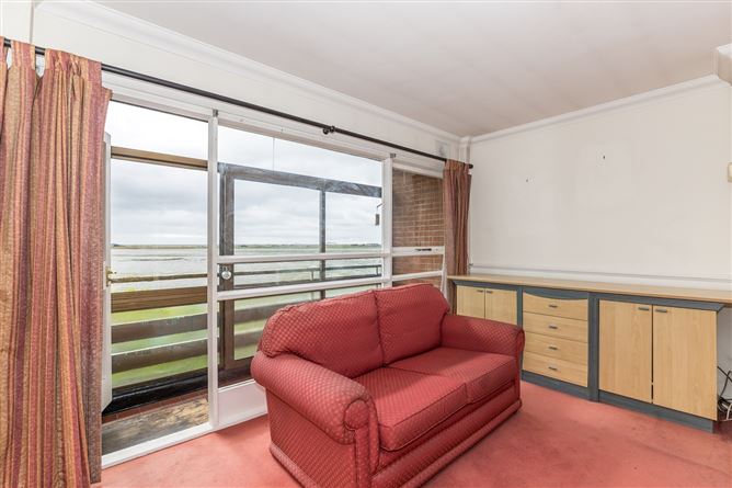 5 Mariners Court, Sutton,   Dublin 13