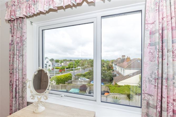 5 Mariners Court, Sutton,   Dublin 13
