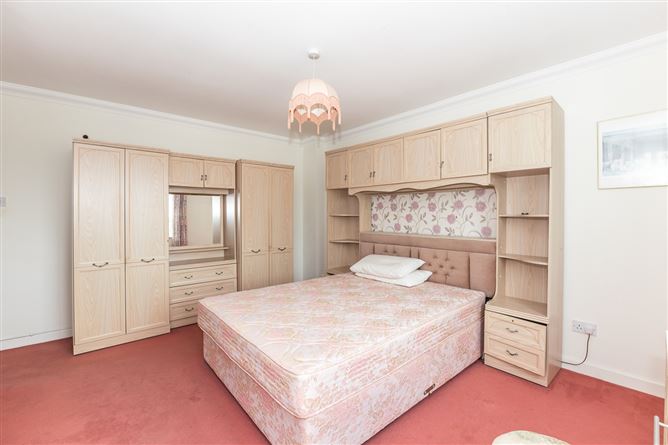 5 Mariners Court, Sutton,   Dublin 13
