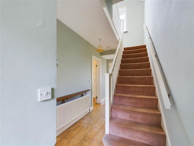 25 Roanmore Park, Waterford City, Waterford REA O'Shea O'Toole