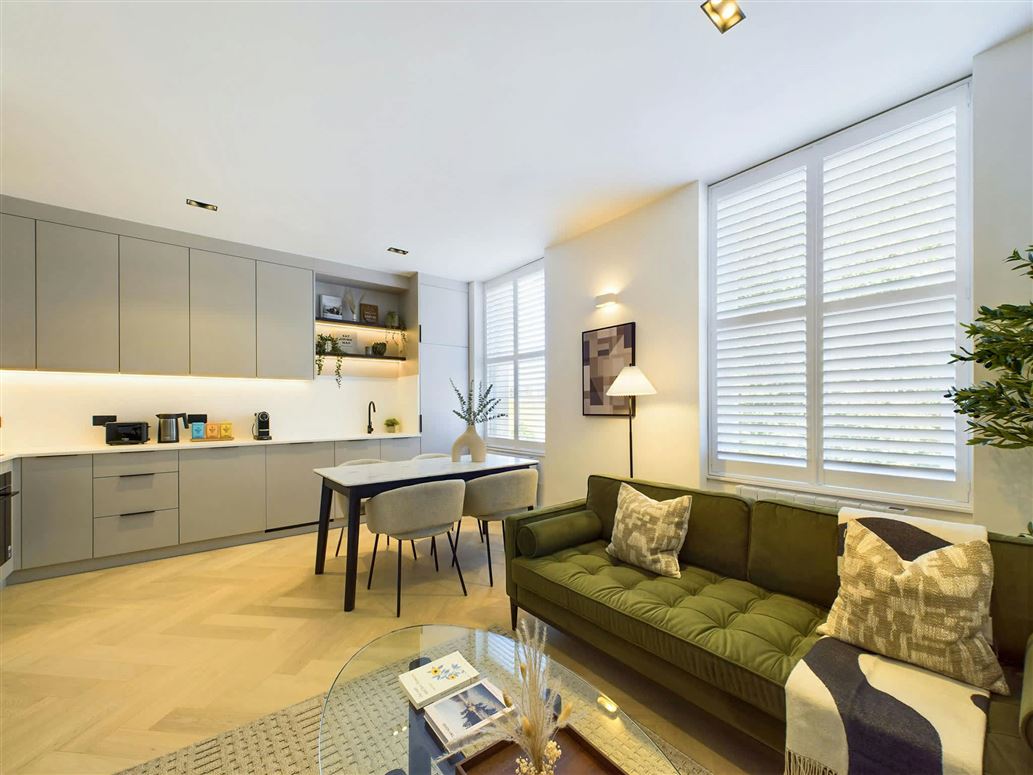 Modern Laurel,London,Greater London,United Kingdom