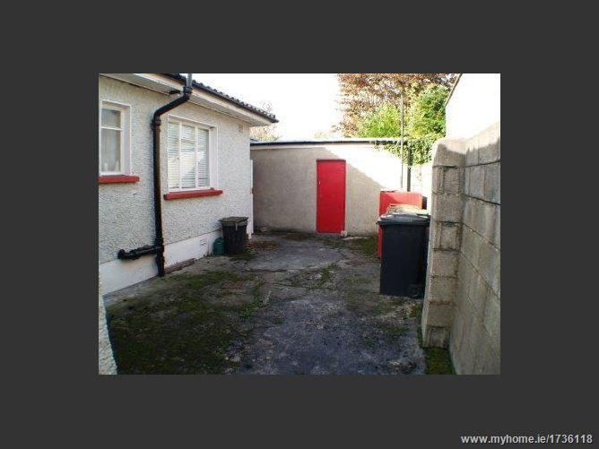 Photo 6 of 8 — The Bungalow, Clonsilla Park, Blanchardstown,  Dublin West