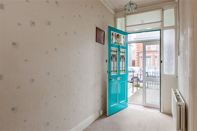 9 Crescent Villas, Iona Road, Drumcondra, Dublin 9