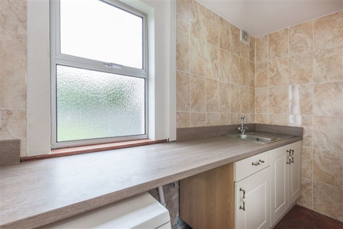 9 Crescent Villas, Iona Road, Drumcondra, Dublin 9