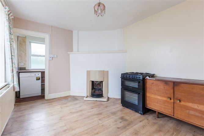 9 Crescent Villas, Iona Road, Drumcondra, Dublin 9
