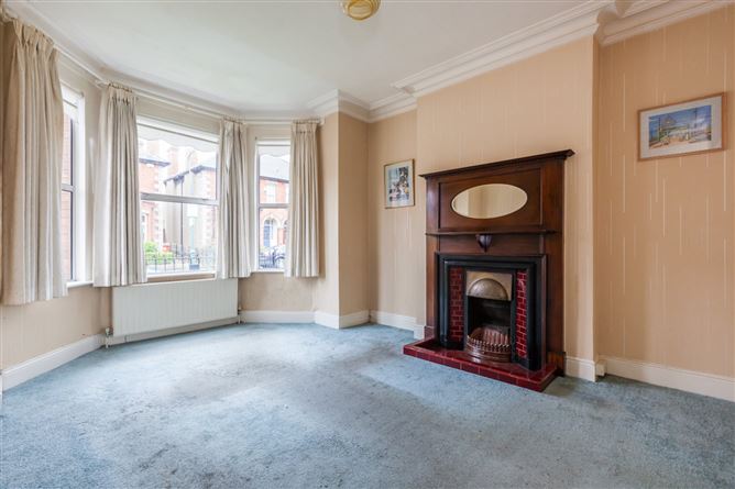 9 Crescent Villas, Iona Road, Drumcondra, Dublin 9