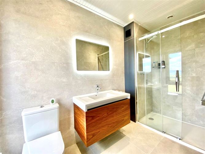 Knockaclogher, Ballyroe Tralee, Co. Kerry, Tralee, Kerry