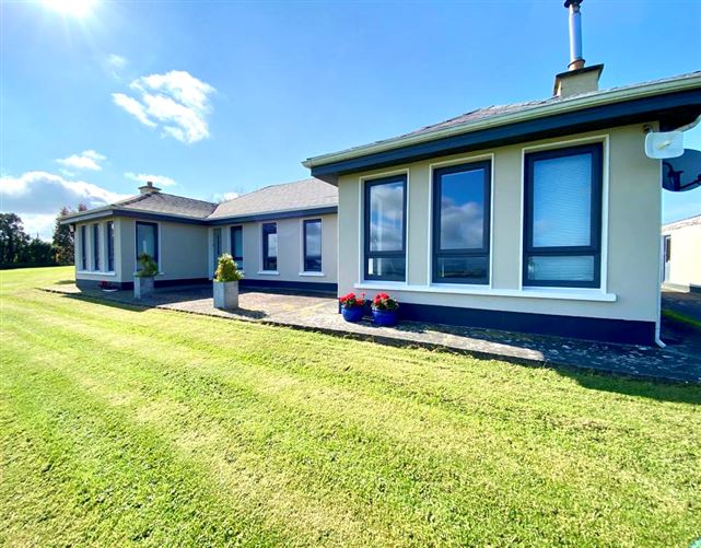 Knockaclogher, Ballyroe Tralee, Co. Kerry, Tralee, Kerry