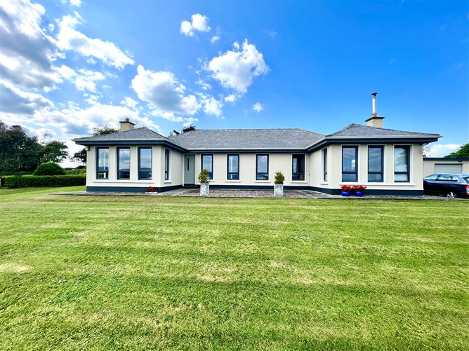 Knockaclogher, Ballyroe Tralee, Co. Kerry, Tralee, Kerry