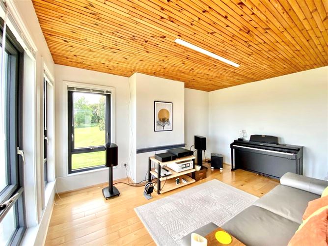 Knockaclogher, Ballyroe Tralee, Co. Kerry, Tralee, Kerry