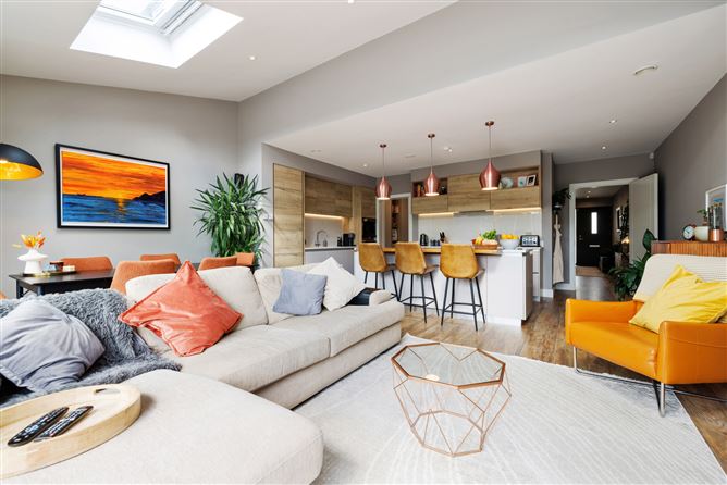 8 Brambledown, Glenamuck Road, Carrickmines, Dublin 18