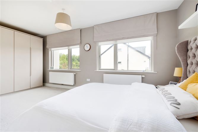 8 Brambledown, Glenamuck Road, Carrickmines, Dublin 18