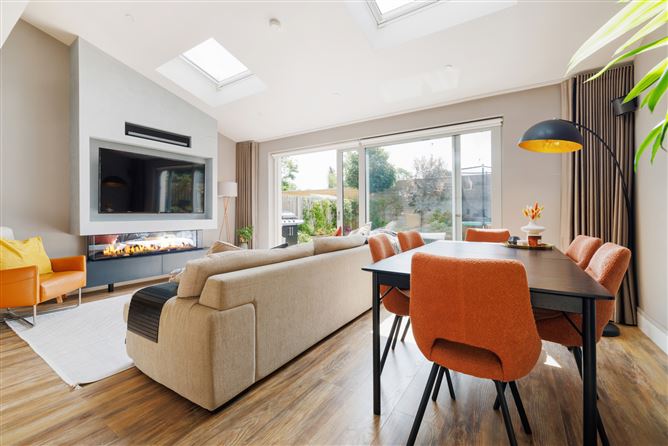8 Brambledown, Glenamuck Road, Carrickmines, Dublin 18
