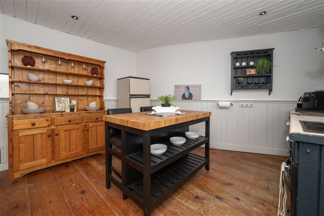 6a Lower Montenotte Road, Montenotte, Cork