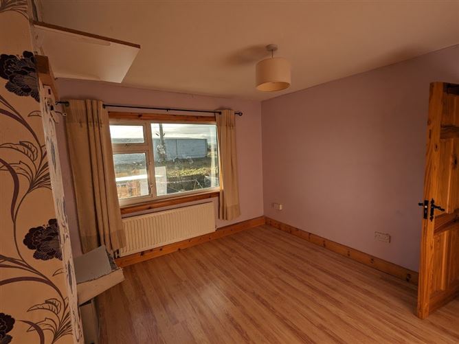52 Ballygraigue Estate, Nenagh, Co. Tipperary
