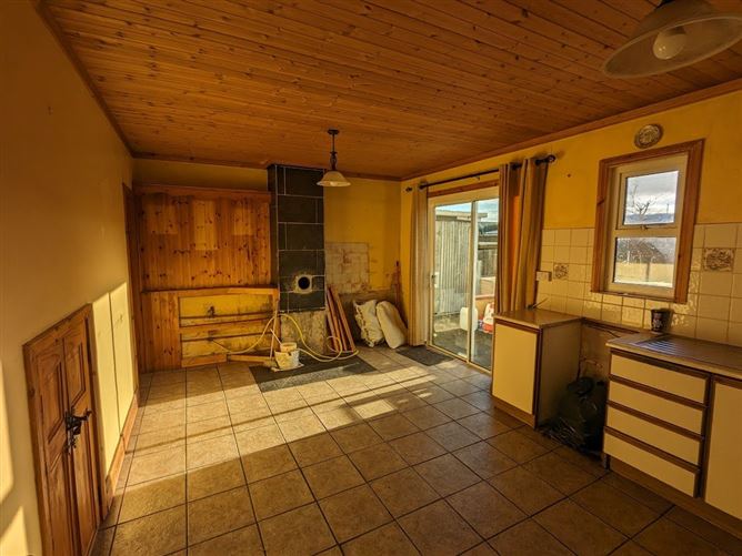 52 Ballygraigue Estate, Nenagh, Co. Tipperary