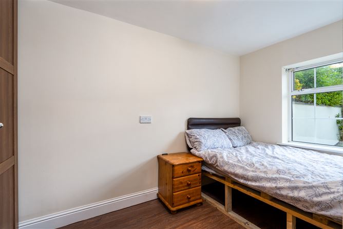 72 Llewellyn Grove, Rathfarnham, Dublin 16