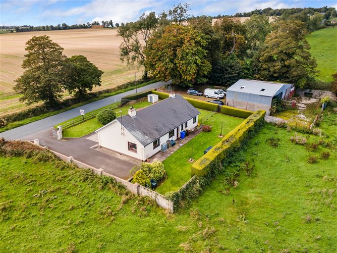 Detached Residence, Yard & C.9 Acres At, Mullagha, Slane, County Meath