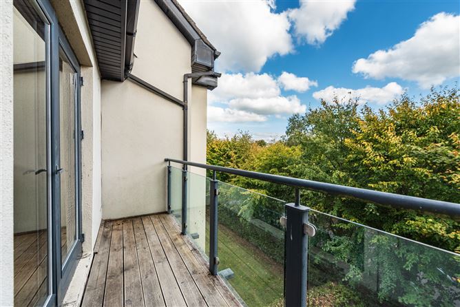https://photos-a.propertyimages.ie/media/8/1/1/4959118/a90f7abe-0e38-40cc-a67e-465043613414_l.jpg
