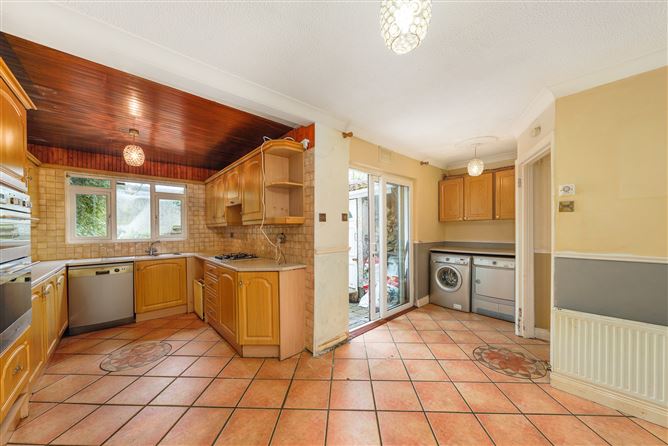 3 Rathlawns, Rathcoole, Co. Dublin